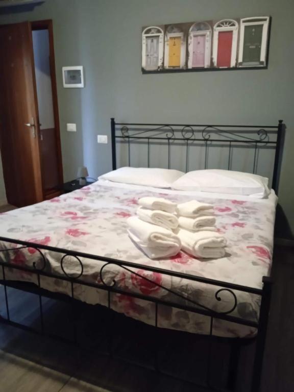 B&Belen Selfcheck-In No Francesi Grazie Parma Luaran gambar